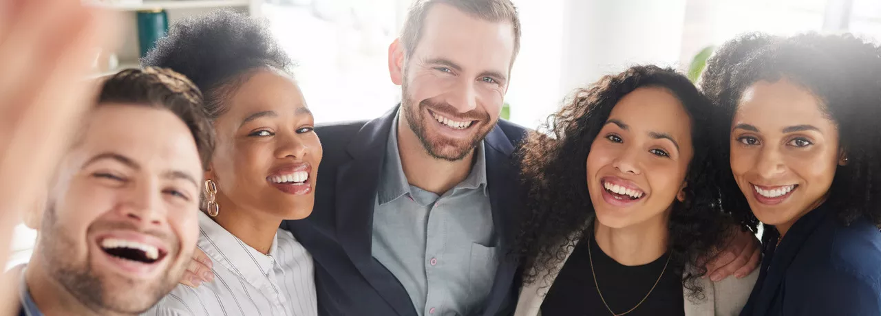 Benefícios flexíveis vs pacote de benefícios tradicional: qual a melhor opção para a sua empresa? 