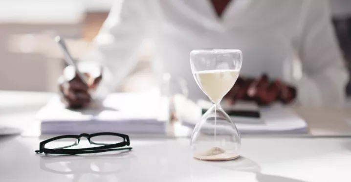 contrato a termo incerto 