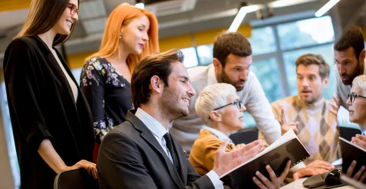 Benefícios flexíveis por dimensão da empresa: o que faz sentido em PMEs e grandes empresas