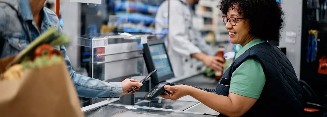 Supermercados aceitam cartão refeição