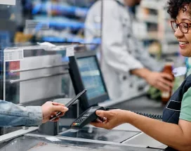 Supermercados aceitam cartão refeição