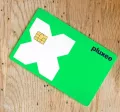 cartão refeição da Pluxee pousado sobre uma mesa