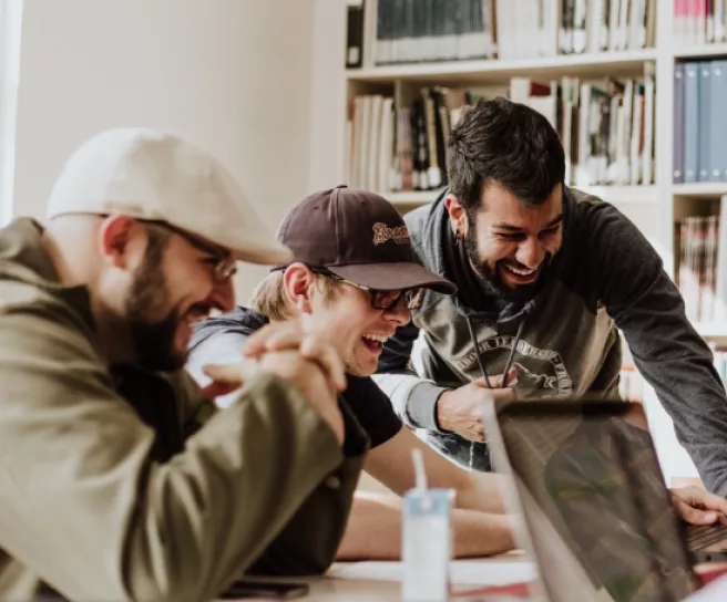Benefícios maiores, felicidade maior: